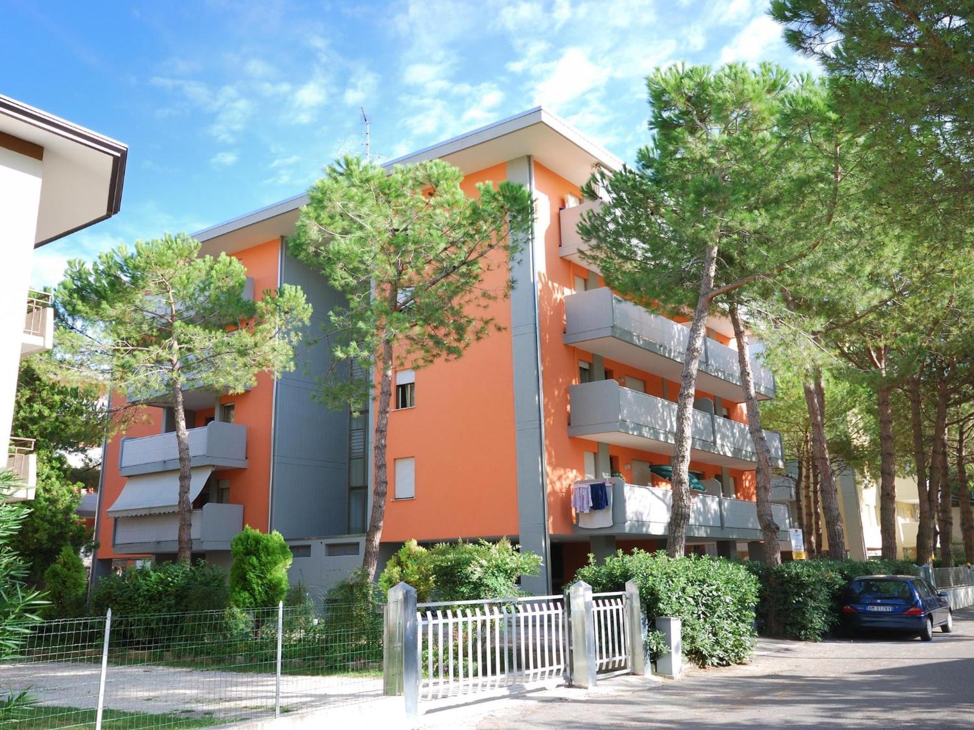 Apartment In Bibione Near Sea Beach Exterior photo